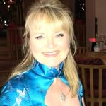 Heidi Stanton - @ladyofchedingsell - Instagram