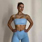 Helena H. - @helenalifts - Instagram