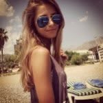 Helen Boston - @b0mbit0 - Instagram