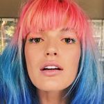 Helen Bouchard - @hellybou - Instagram