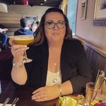 Helen Bourne - @hbourne81 - Instagram