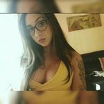 Helena Bourne - @helena.bourne - Instagram