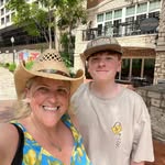 Helen Christensen - @helenbutton75 - Instagram