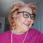 Helen Clemente - @helenclemente599 - Instagram