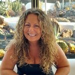Helen Close - @blondecurlsforever - Instagram