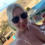 Helen Deakin - @helendeakinpemberton - Instagram