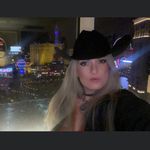 Helen Erwin - @travelwithhelencp - Instagram