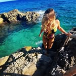 Helen Frith - @rovatihaslan - Instagram