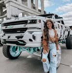 Helen Host - Facebook