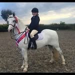Helen Howell - @pictonhouse8 - Instagram