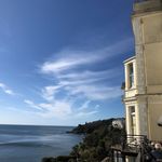 @helenparton - Instagram