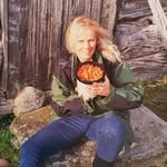 Helen Pedersen - @helenpedersen77 - Instagram