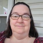 Helen Pettit - @helen.pettit.77 - Instagram