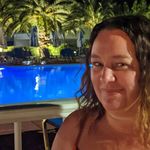 Helen Schofield - @helz.1980 - Instagram