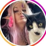 Helen Angela Seifert - @twistiingday - Instagram