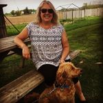 Helen Small - @goldenbelledoodles - Instagram