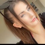 Helen Tomlinson - @helenxtomlinn - Instagram