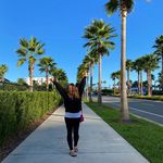 Helen Wright - @helenwrites - Instagram