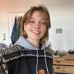 Helena Smith-Hall - @helena_hall - Instagram