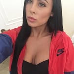Helena Lowe - @yenne_ffer - Instagram