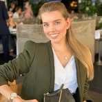 Helena Pierce - Facebook