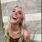 Helene Hart - @h3len.e - Instagram