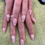 Hellen Lam - Facebook