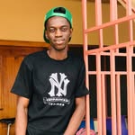 @hendersonmoore19 - Instagram