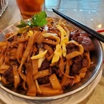 Henrietta Chan - @henriettachanchan - Instagram