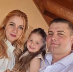 Henrietta Toth - Facebook