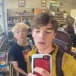 Hen - @henryforderr - Instagram