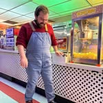 Henry Mansfield - @redhenrybluehenry - Instagram