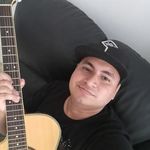 Henry Millan - @remrmguitar - Instagram