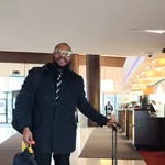 1 Man 100,000 ™️®️ - @henryrohn - Instagram