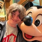 Henry Schlosser - @henrybenry27 - Instagram