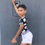 @henryq_sprouse_art - Instagram