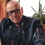 Herbert Schmitz - @annehebby - Instagram