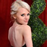 @hettibywaterfan - Instagram