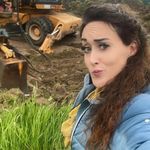 Hilary Benson - @cececa6039 - Instagram