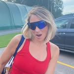 Hilary Booth - @hilarysigrun - Instagram