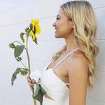 Helena Nevi - @hillarybaumbach60 - Instagram