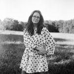 Hillary Davis - @hilldots - Instagram