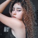 Hillary González - @hillaryc_g - Instagram