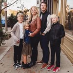 Hillary Holcomb - @hillaryholcomb - Instagram