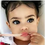 Hillary Lumingu - @hillarylumingu - Instagram