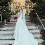 Hillary Devon - @hillarymckay - Instagram