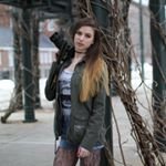Hillary - @hillaryrushmorerainbow - Instagram