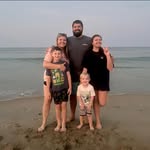 Hillary Anderson Wallace - @hillarywallace4 - Instagram