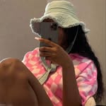 Hillary Wallace - @ryrynass - Instagram