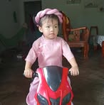 Hoa Trinh - Facebook